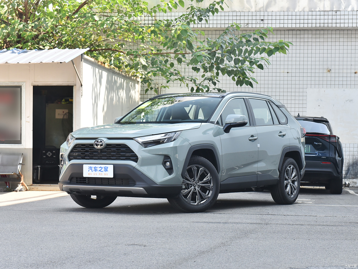 RAV4