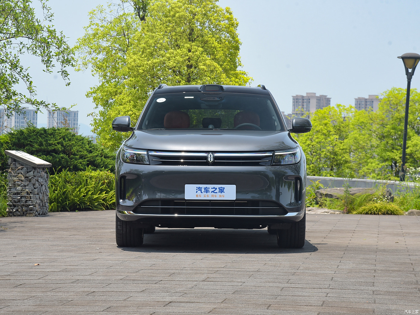 AITO M7